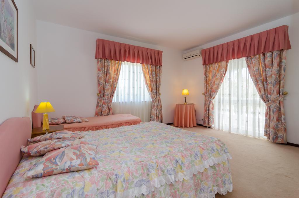 Villa Do Monte Monte Raposo Quarto foto